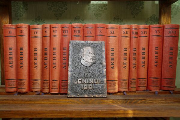 Ленин жил, Ленин жив, Ленин будет жить в Риге - Sputnik Латвия