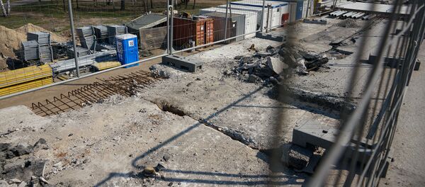 Ремонтные работы на аварийном мосту на улице Деглава в Риге - Sputnik Латвия