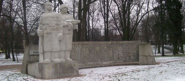 Памятник Уничтожившим гитлеризм, Польша - Sputnik Латвия