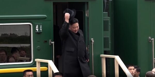 Kims Čenuns ieradies Vladivostokā - Sputnik Latvija