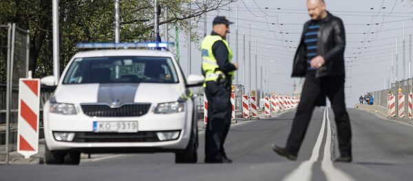 Закрыто движение по мосту на улице Деглава в Риге - Sputnik Латвия