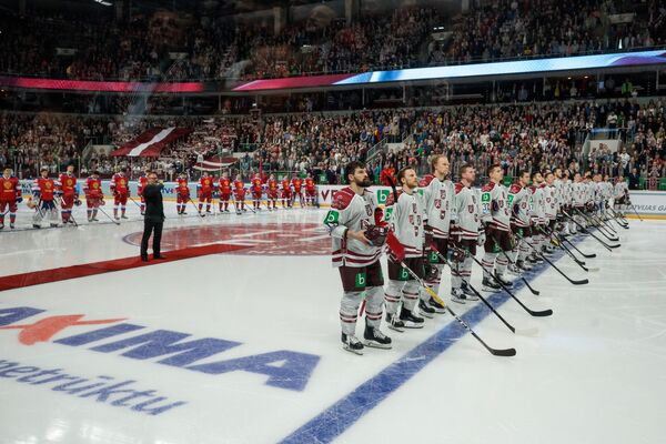 Контрольный матч по хоккею между сборными Латвии и России в Риге 24 апреля - Sputnik Латвия