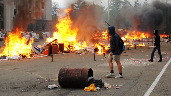 Беспорядки в Одессе. 2 мая 2014 года - Sputnik Латвия
