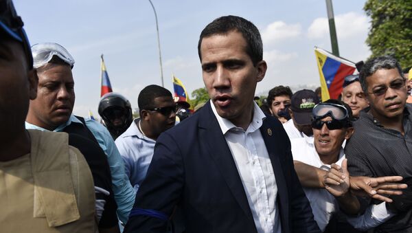 Ситуация в Венесуэле, лидер оппозиции Хуан Гуаидо - Sputnik Latvija