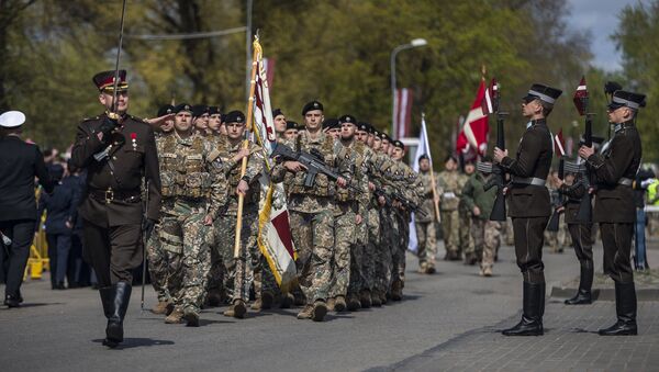 Военный парад в Екабпилсе 4 мая 2019 года - Sputnik Латвия
