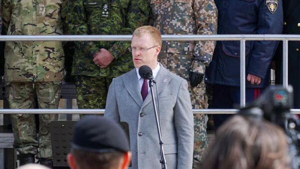 Мэр Даугавпилса Андрей Элксниньш на военном параде в Екабпилсе 4 мая 2019 года - Sputnik Латвия