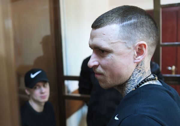 Под лай пса и слезы жен: суд отправил за решетку Кокорина и Мамаева - Sputnik Латвия