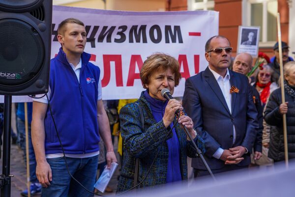 Праздник Победы без борьбы: память, подсчеты и фраза дня Праздник Победы без борьбы: память, подсчеты и фраза дня - Sputnik Латвия
