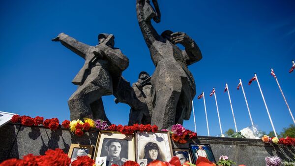 Памятник Освободителям в Риге - Sputnik Latvija