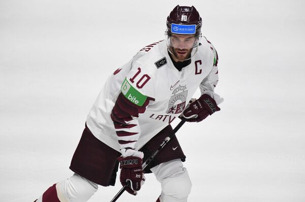 Латвия уступила Чехии, ведя в счете 2:0 - Sputnik Латвия