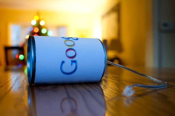 Новогодняя хлопушка-розыгрыш Google Новогодняя хлопушка-розыгрыш Google - Sputnik Латвия