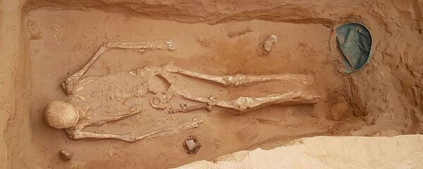 Золото сарматских царей: что нашли археологи под Астраханью - Sputnik Латвия