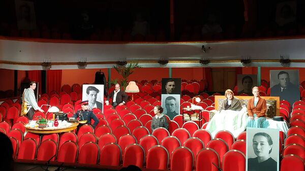 Революция в театре: московская премьера латвийского сценографа Революция в театре: московская премьера латвийского сценографа - Sputnik Латвия