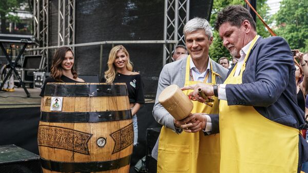 Мэр Резекне Александр Барташевич и организатор фестиваля Андрейс Шикорс - Sputnik Латвия