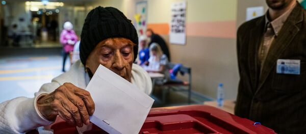 Голосование на выборах в Европарламент в Риге Голосование на выборах в Европарламент в Риге - Sputnik Латвия