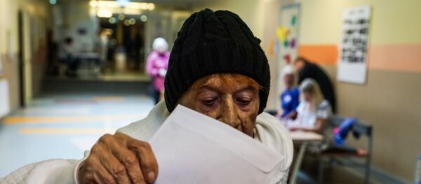 Balsošana Eiropas Parlamenta vēlēšanās Rīgā - Sputnik Latvija