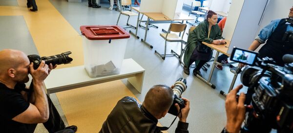 Пассивность и сюрреализм: как Латвия выбирает евродепутатов - Sputnik Латвия