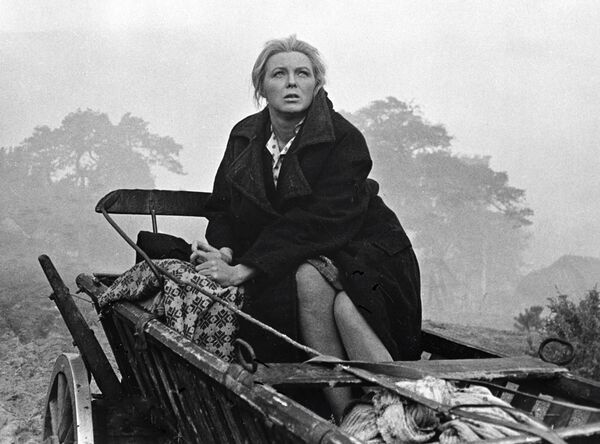 Секреты легендарной актрисы: Оболенский приглашает в путешествие по биографии Вии Артмане - Sputnik Латвия