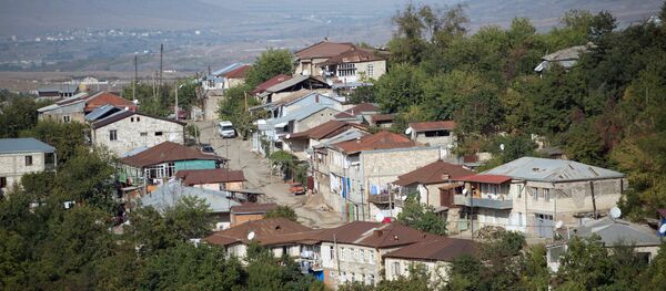 Город Степанакерт самопровозглашенной Республики Нагорный Карабах. Архивное фото Город Степанакерт самопровозглашенной Республики Нагорный Карабах. Архивное фото - Sputnik Latvija