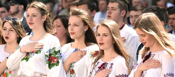 Празднование Дня Вышиванки во Львове, Украина  - Sputnik Латвия