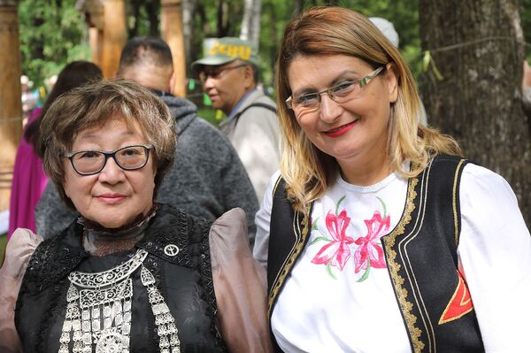 Изгнание быка Холода: якуты справили Новый год в Риге Изгнание быка Холода: якуты справили Новый год в Риге - Sputnik Латвия