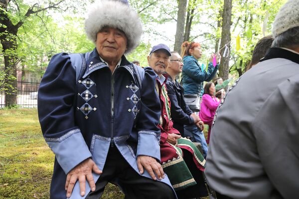 Изгнание быка Холода: якуты справили Новый год в Риге Изгнание быка Холода: якуты справили Новый год в Риге - Sputnik Латвия