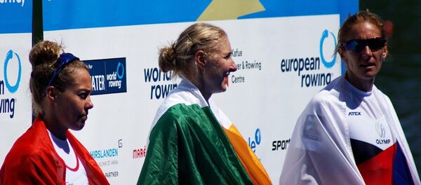 Санита Пушпуре (в центре) выиграла золото чемпионата Европы - Sputnik Латвия