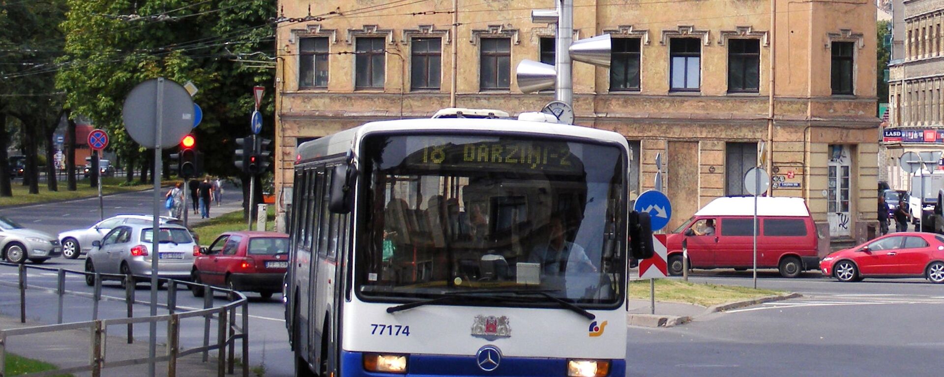 Автобус в Риге - Sputnik Латвия, 1920, 21.10.2021
