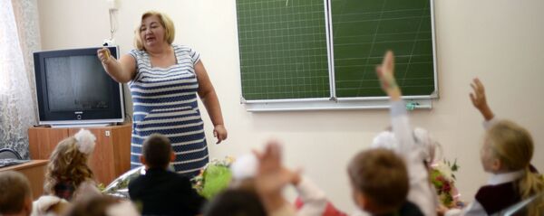 Ученики на уроке Ученики на уроке - Sputnik Latvija