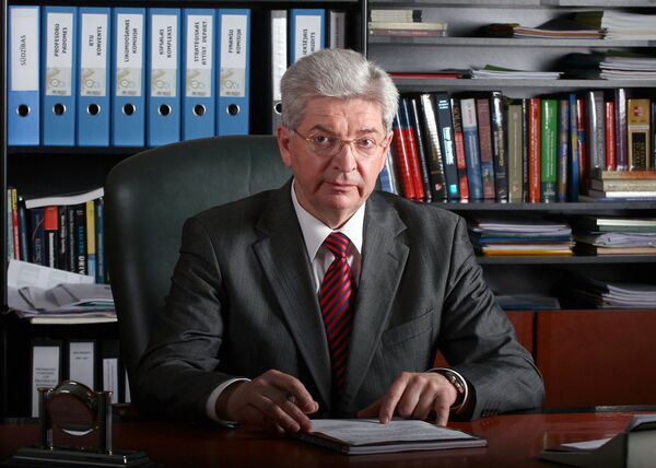 Наука в Латвии: оружие вместо мозгов? - Sputnik Латвия