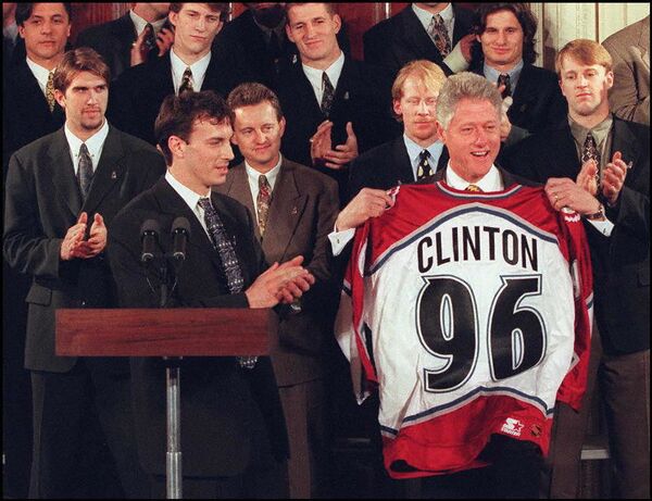 Двадцать три года назад первый и единственный латвиец выиграл Кубок Стэнли - Sputnik Латвия