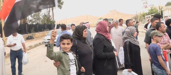 Пять лет нас здесь не было: как оживает Пальмира - видео - Sputnik Латвия