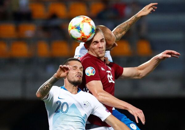 Стоянович: дальше так продолжать невозможно - Sputnik Латвия