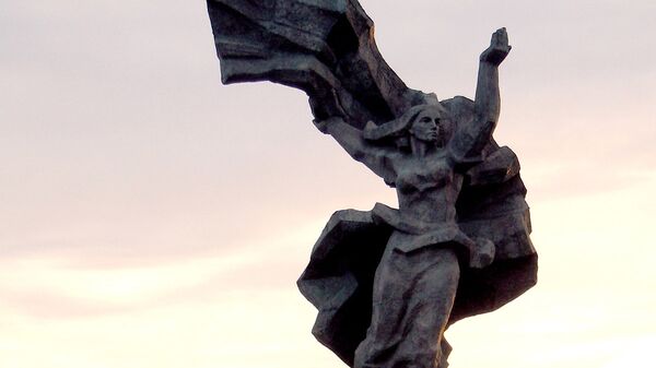 Композиция «Мать-Родина» - Sputnik Latvija