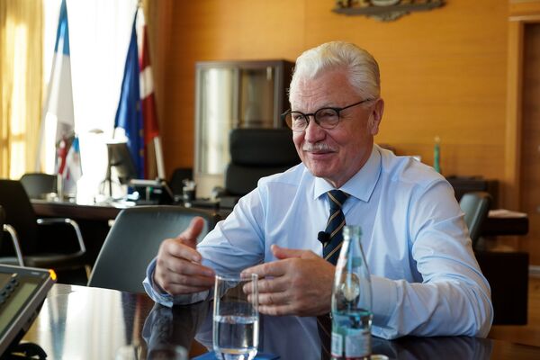 Эксклюзив: новый мэр Риги против ругани с РФ, но в Москву без отмашки МИД не поедет - Sputnik Латвия