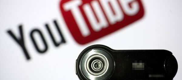 Логотип YouTube - Sputnik Latvija