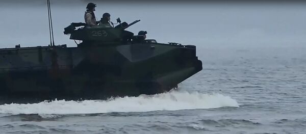 НАТО похвалилась кадрами репетиции морского захвата Латвии НАТО похвалилась кадрами репетиции морского захвата Латвии - Sputnik Latvija