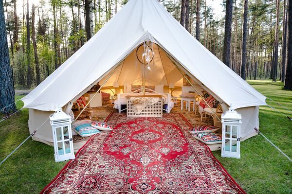 Голый забег и другие летние радости: календарь главных фестивалей сезона в Латвии Голый забег и другие летние радости: календарь главных фестивалей сезона в Латвии - Sputnik Латвия