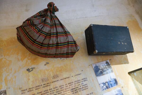 Латыши такие нетолерантные: всемирный день беженцев Латвия отметила в своем стиле - Sputnik Латвия