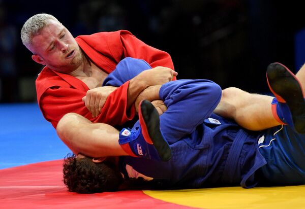 Самбист Решко приносит Латвии первую медаль Европейских игр - Sputnik Латвия