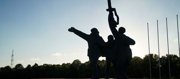 Памятник Освободителям Риги Памятник Освободителям Риги - Sputnik Latvija