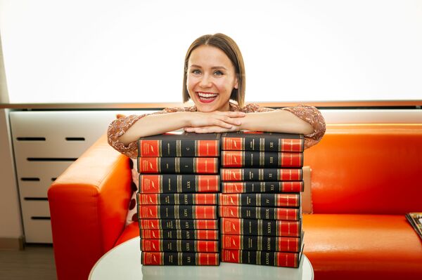 Перезагрузка: зачем латвийские актрисы в Москве меняют амплуа Перезагрузка: зачем латвийские актрисы в Москве меняют амплуа - Sputnik Латвия