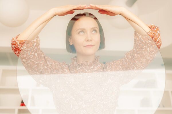 Перезагрузка: зачем латвийские актрисы в Москве меняют амплуа Перезагрузка: зачем латвийские актрисы в Москве меняют амплуа - Sputnik Латвия