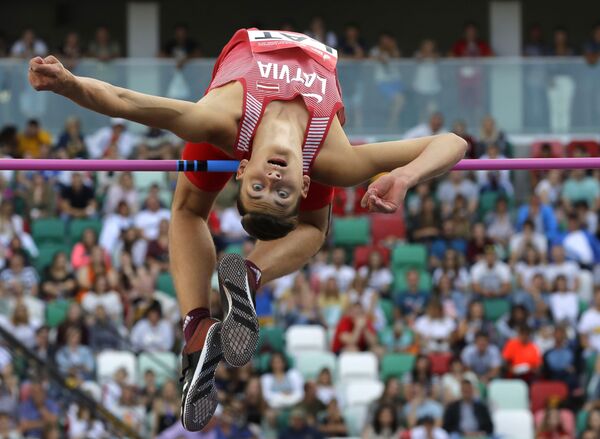 Европейские игры: фиаско латвийского знаменосца, легкоатлеты в полуфинал не прошли - Sputnik Латвия