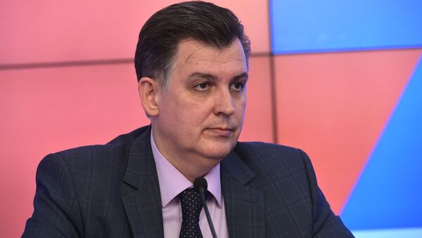 Украинский политолог Александр Дудчак - Sputnik Латвия
