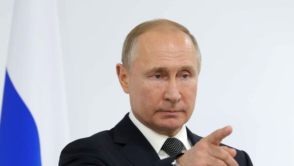 Президент РФ Владимир Путин на пресс-конференции по итогам саммита Группы двадцати  - Sputnik Latvija