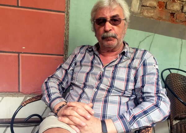 Тутти-фрутти: что нашлось в сундучке Аркадия Кариева - Sputnik Латвия