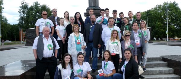 Делегации России, Беларуси, Украины и Прибалтики в Брянске на праздновании Дня партизана - Sputnik Латвия