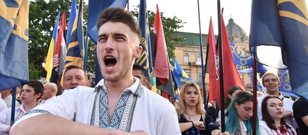 Марш в вышиванках во Львове Марш в вышиванках во Львове - Sputnik Latvija