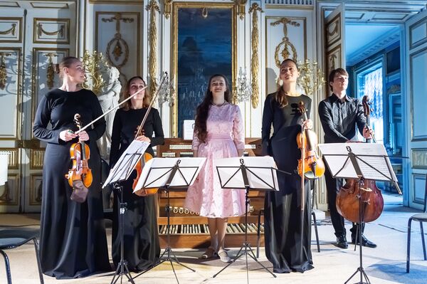 Чужая среди своих: как органистка из России добивалась признания в Риге - Sputnik Латвия